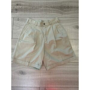 LL Bean Womens Pleated Khaki Chino Shorts Tan High Rise Cuffed Size 8 RN71341